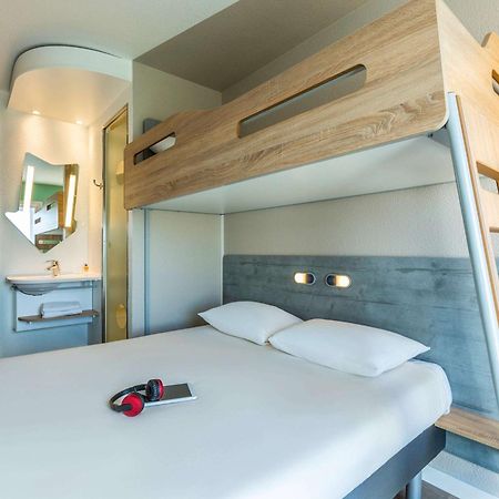 Ibis Budget Versailles - Trappes Exterior photo